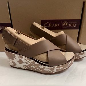 Clarks Stasha Hale4 Womens 6.5 NIB